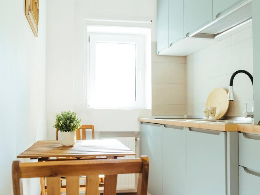 Cozy Studio Next To House Of Parliament Bukarest Exteriör bild