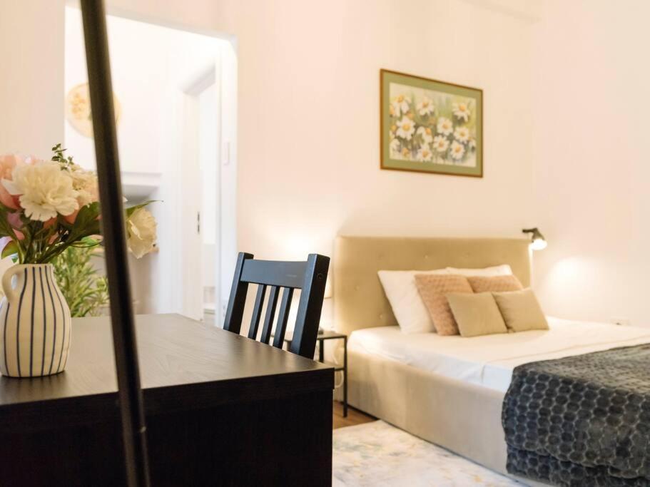Cozy Studio Next To House Of Parliament Bukarest Exteriör bild